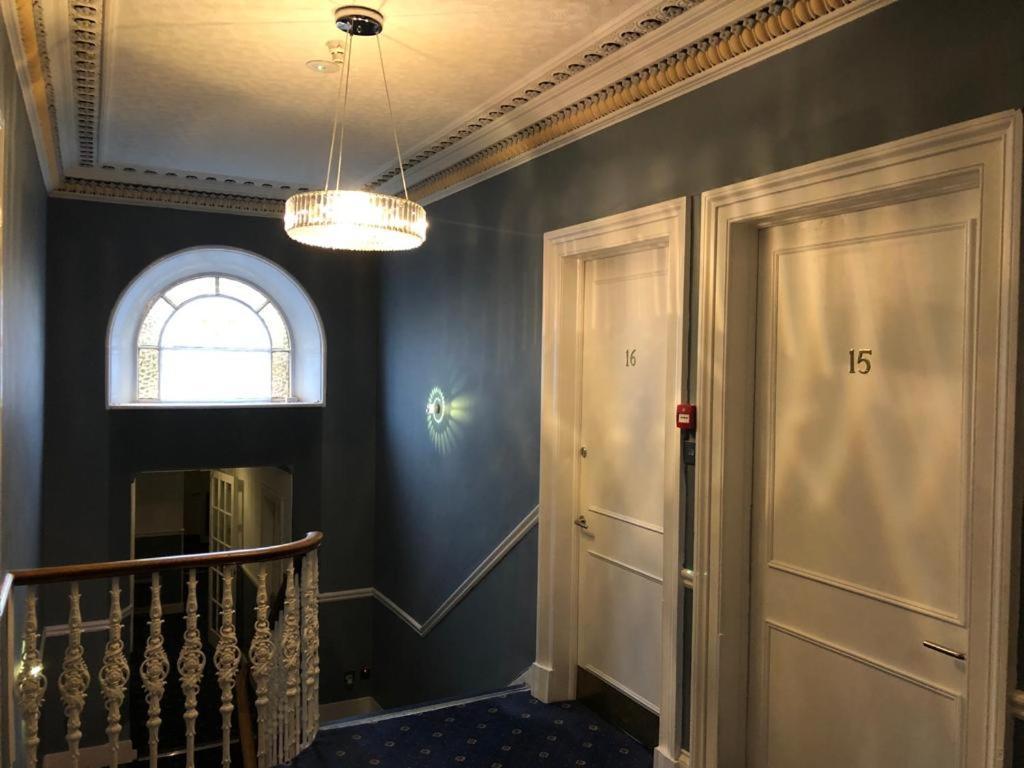 Edinburgh Lodge West End Ngoại thất bức ảnh
